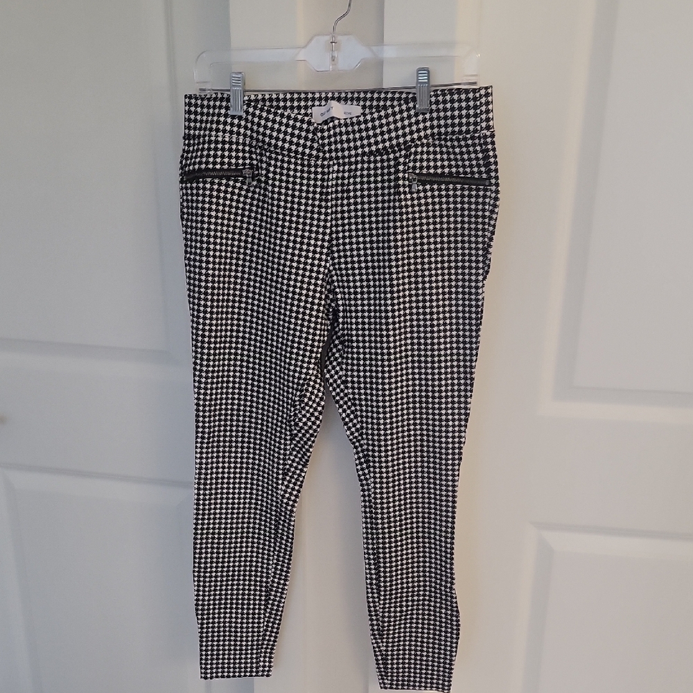 Old Navy Black and White Houndstooth Stevie pants